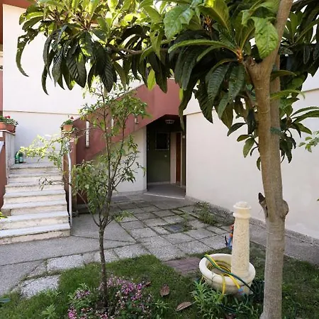 Chiara רוסולינה מארה